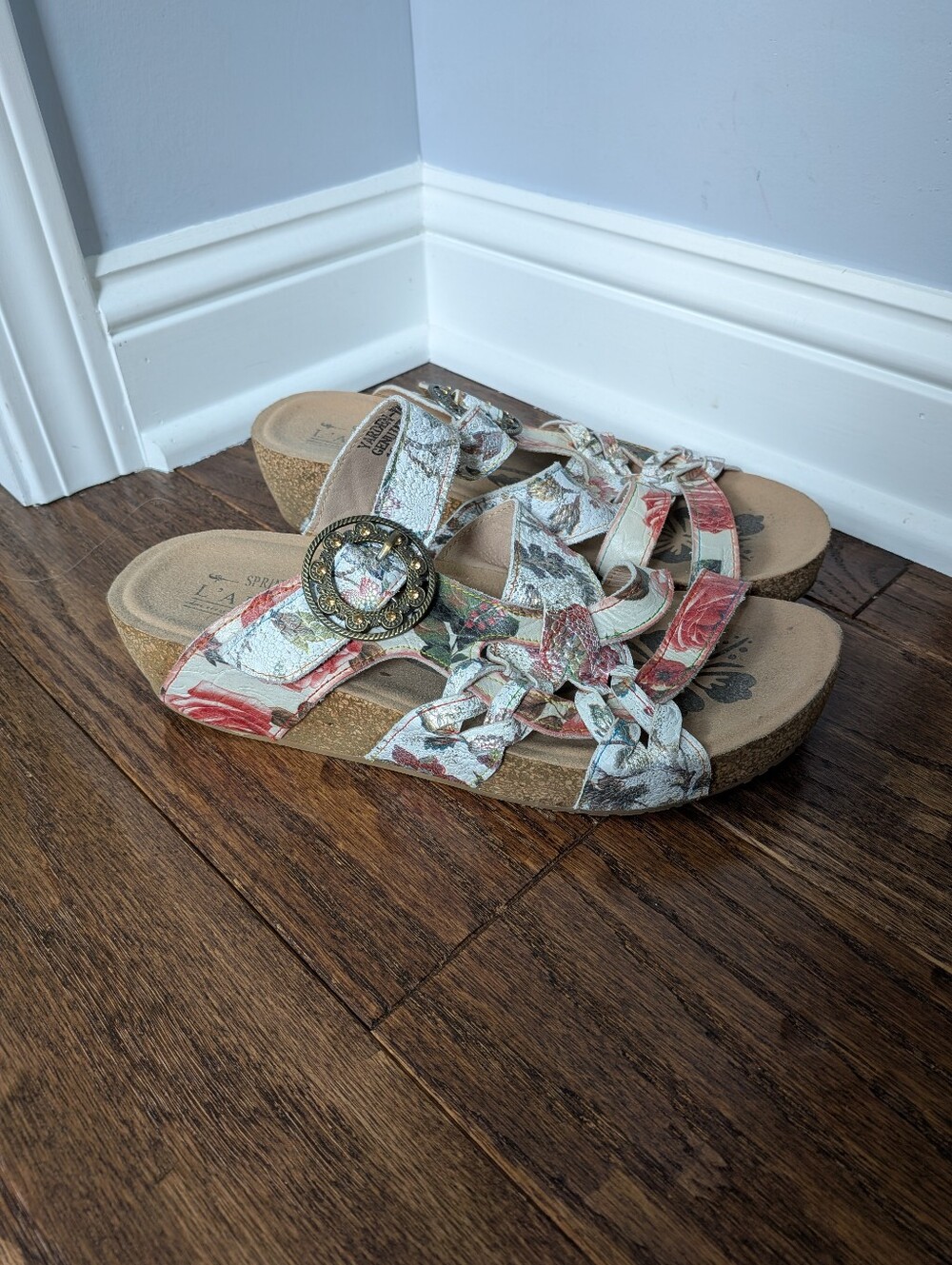L'artiste by Springstep Women's Floral Yarden Sandals Size 40